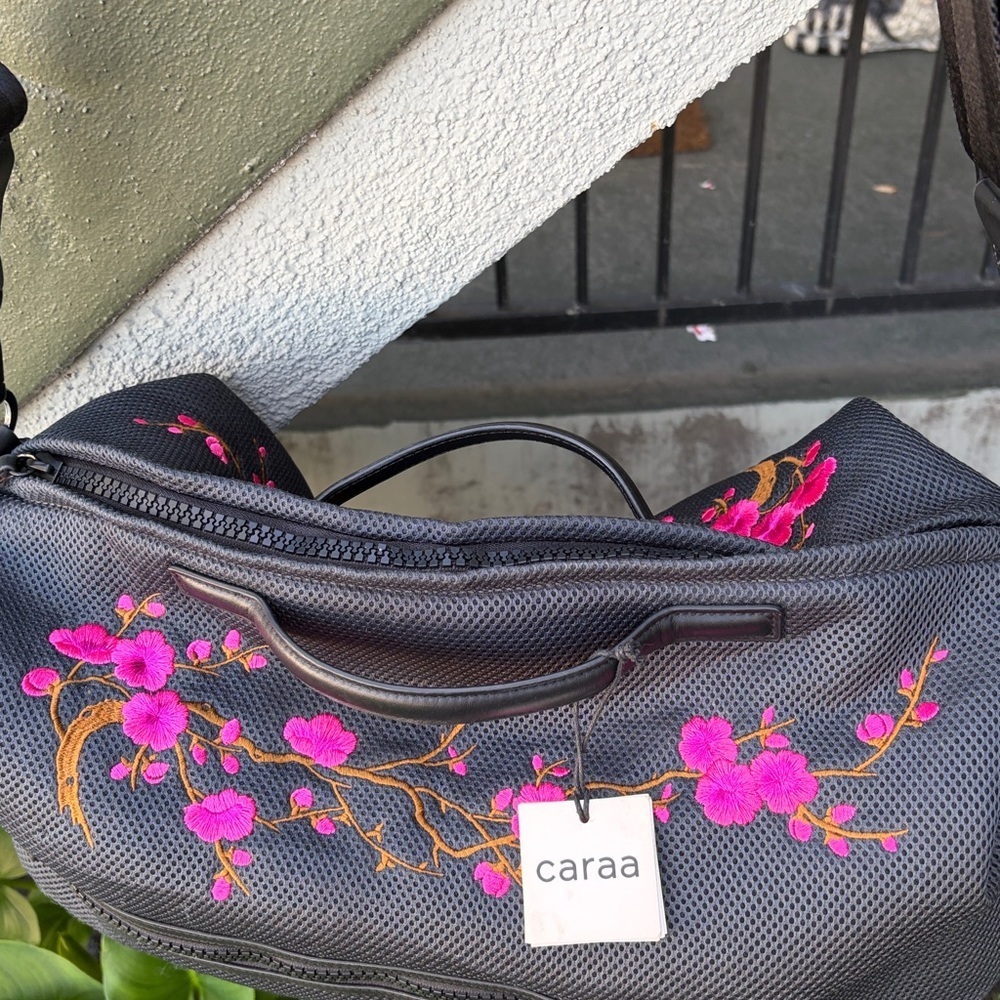 NWT Caraa Black Travel Bag with Japanese Cherry Blossoms Duffle Yoga Bag - Picture 10 of 11